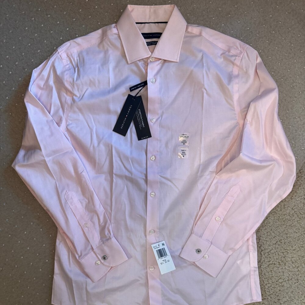 Tommy Hilfiger - New with tags - Slim fit dress shirt size 15.5x32-33